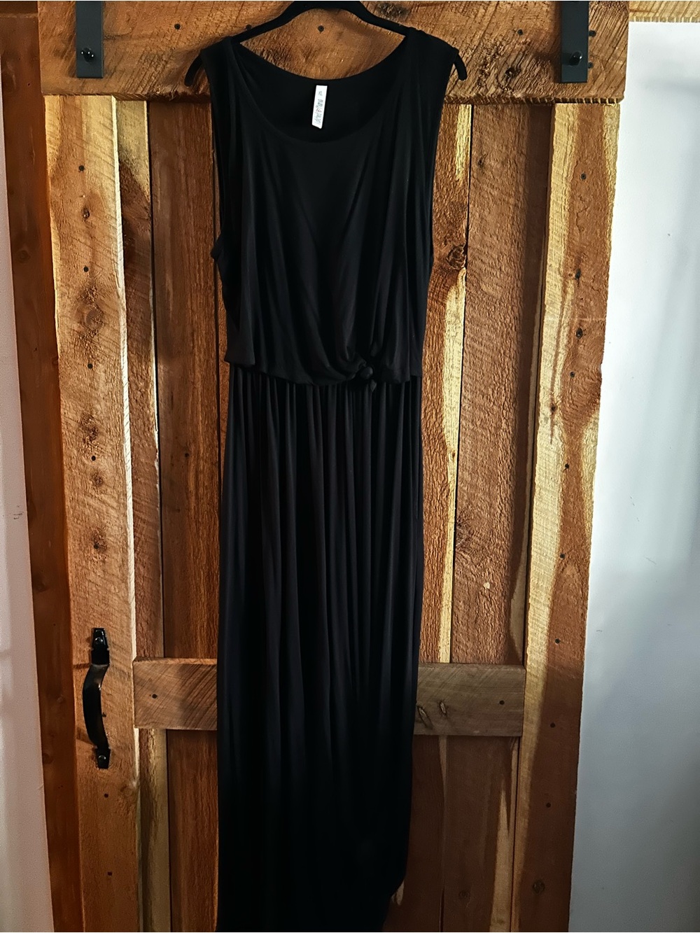 Latched Mama Nursing Maternity Black Sleeveless Maxi Dress